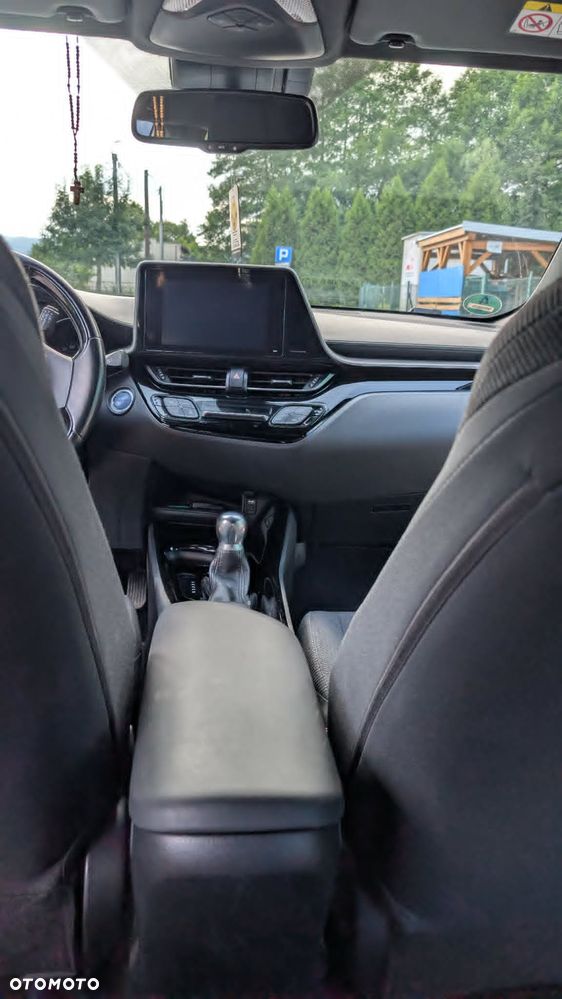 Toyota C-HR - 24