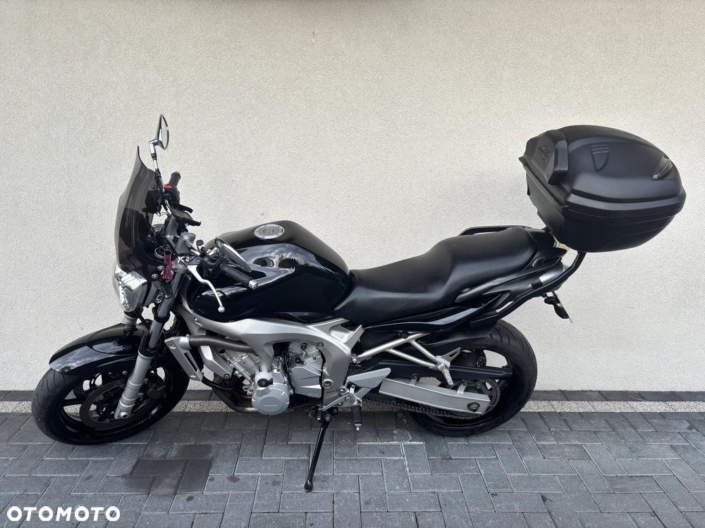 Yamaha FZ6 - 2