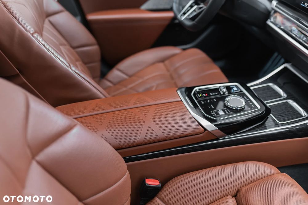 BMW i7 105.7kWh xDrive60 M Sport - 34