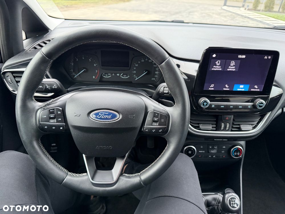 Ford Fiesta 1.1 S&S TITANIUM - 6