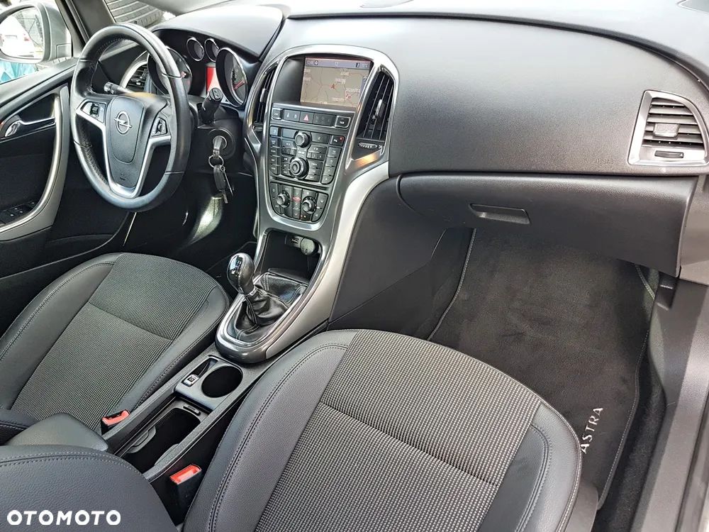 Opel Astra 1.4 Turbo Cosmo - 27