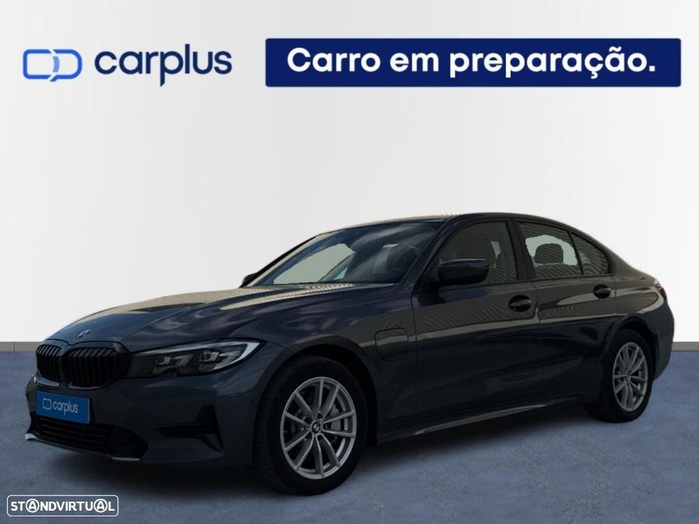 BMW 330