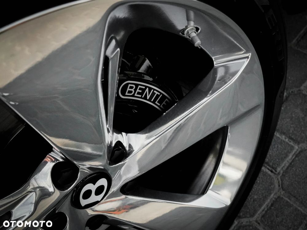 Bentley Bentayga - 10