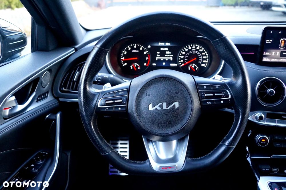 Kia Stinger - 13