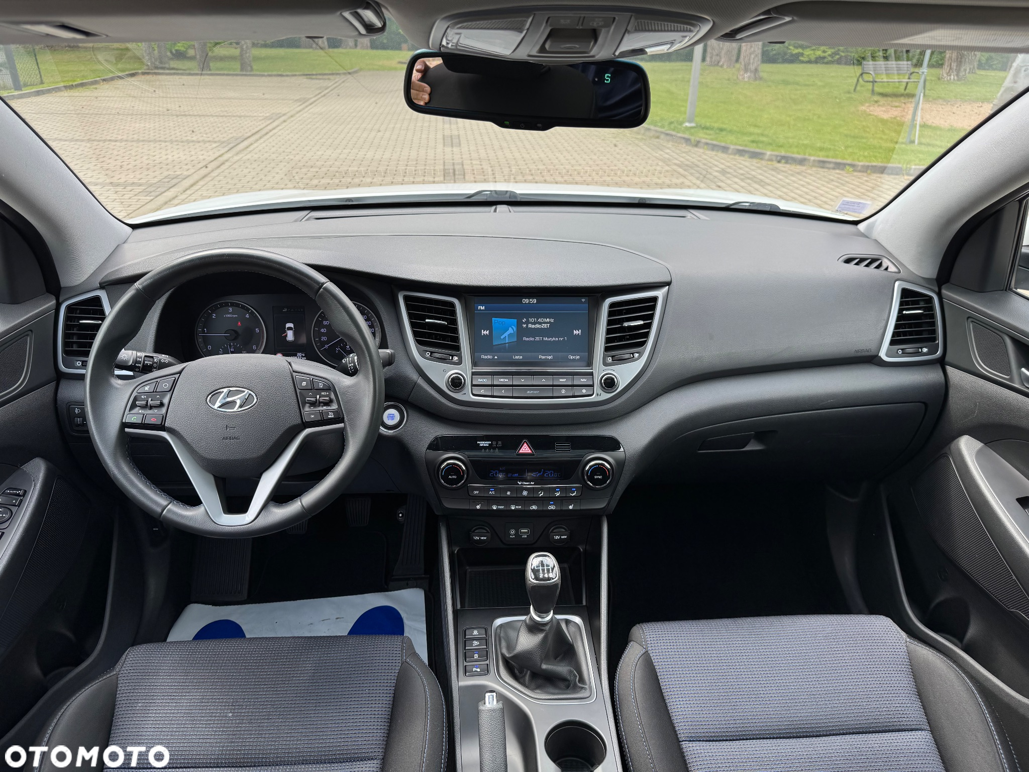 Hyundai Tucson 1.7 CRDI BlueDrive Style 2WD - 29