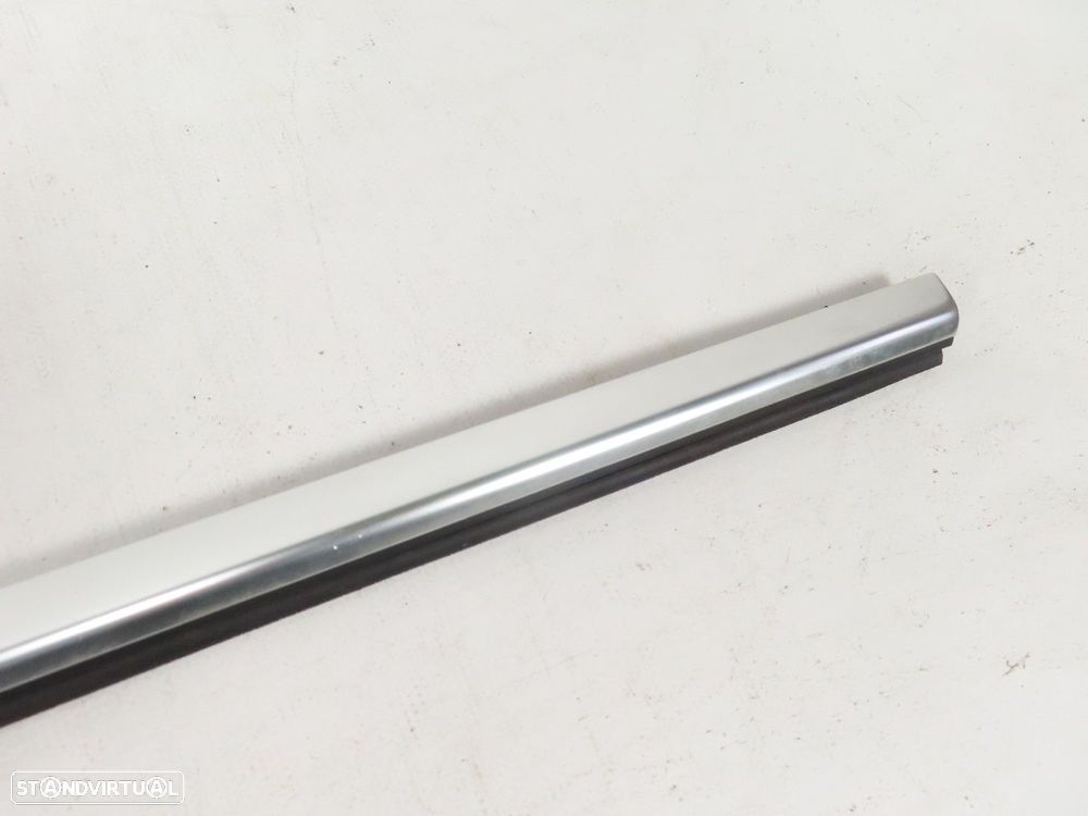 Friso Raspador Direito/Frente Seminovo/ Original BMW 6 Convertible (F12)/BMW 6 C... - 2