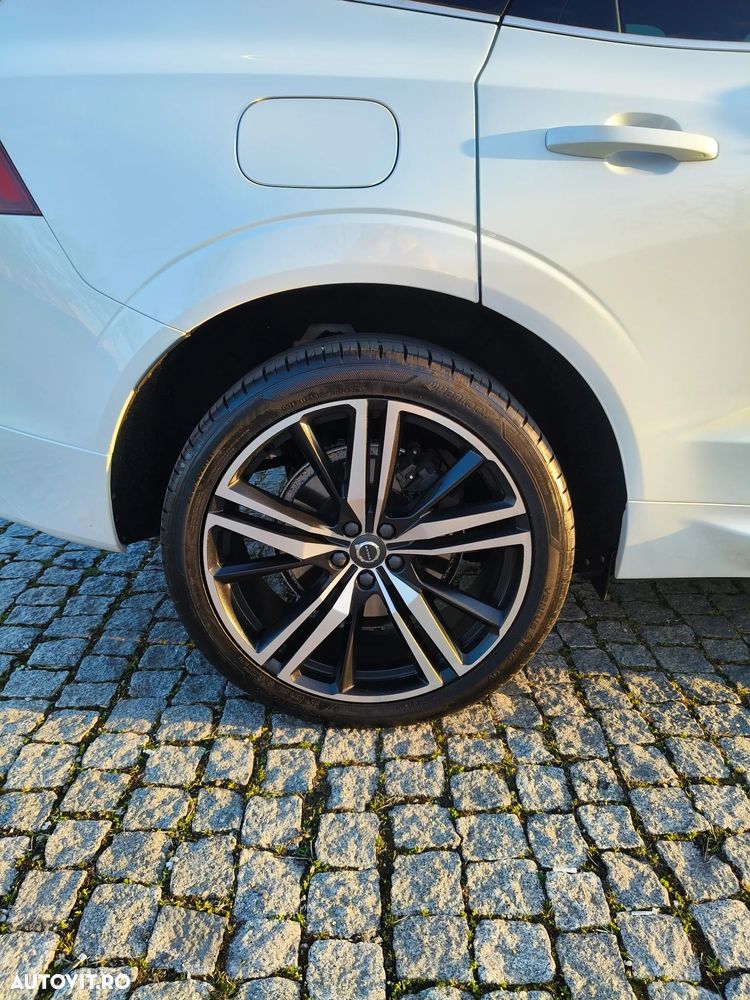 Volvo XC 60 D4 AWD Geartronic RDesign - 11