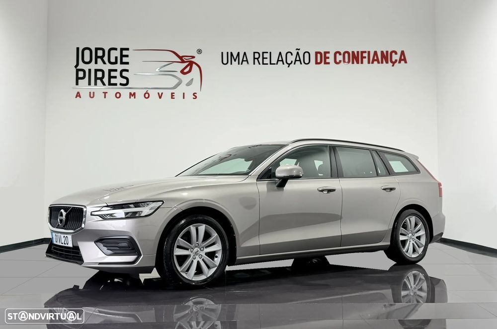 Volvo V60 2.0 D3 Momentum - 1