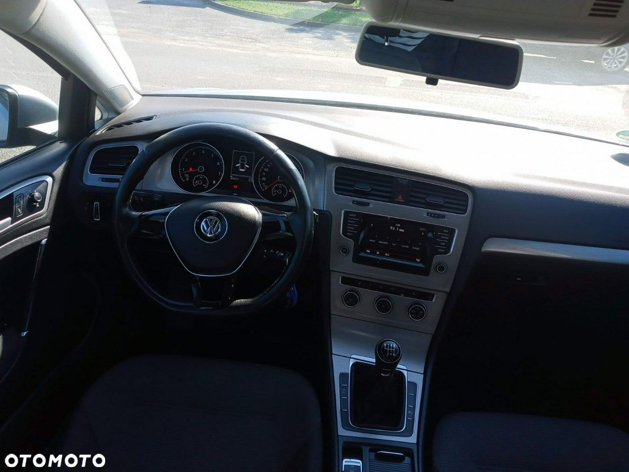 Volkswagen Golf 1.2 TSI BlueMotion Technology Comfortline - 13