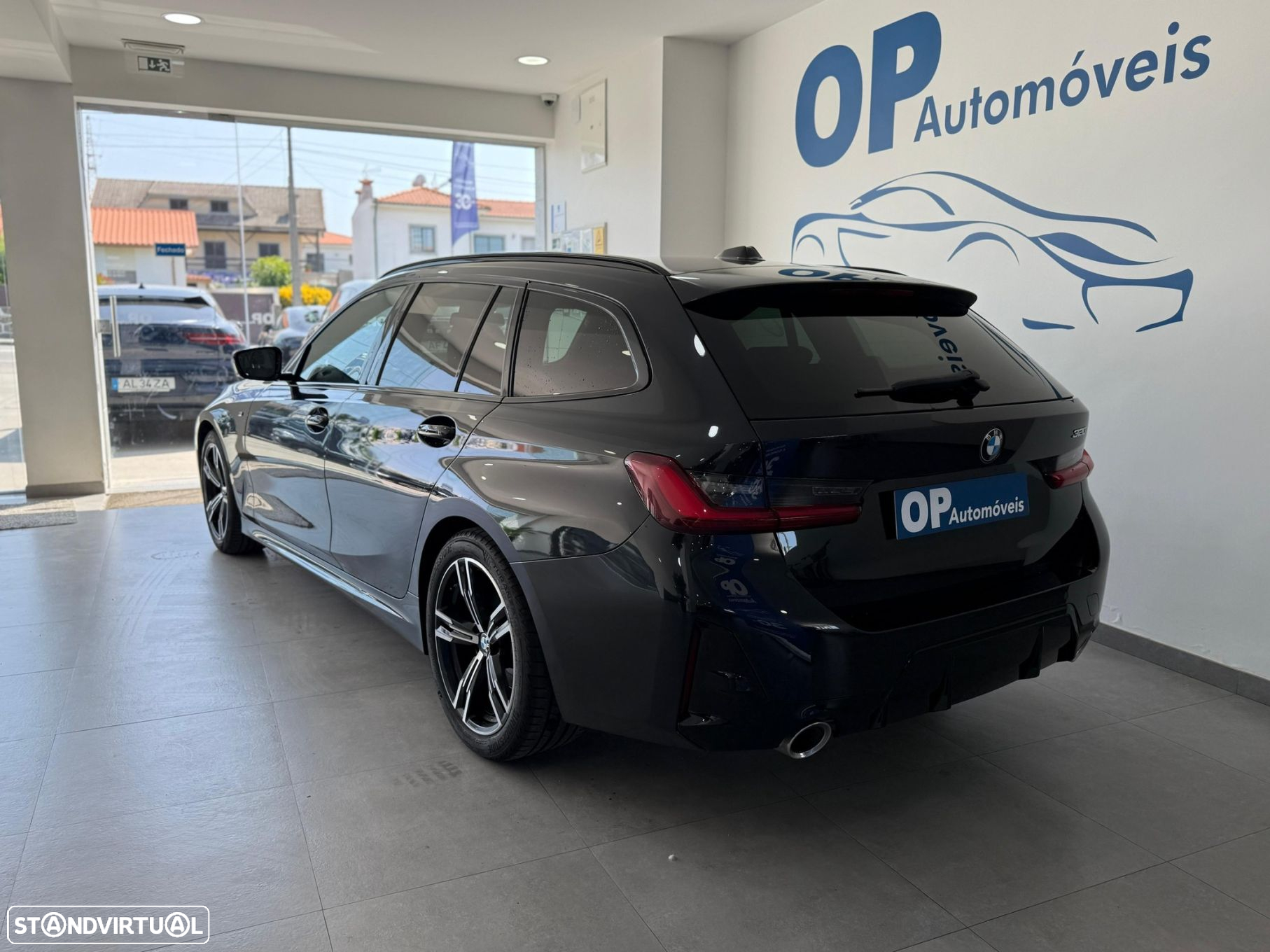 BMW 320 d Touring Pack M Auto - 4
