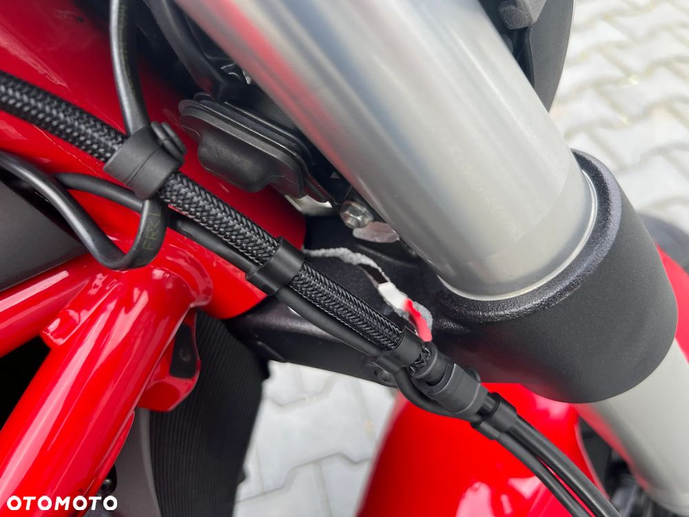 Ducati Monster - 20