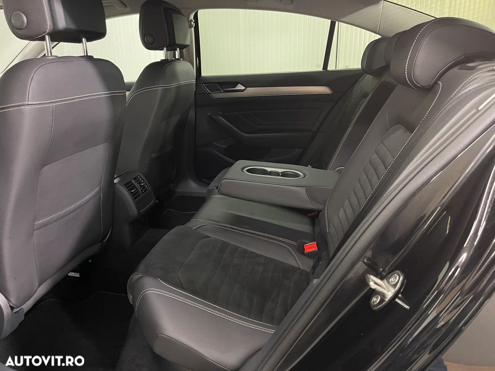 Volkswagen Passat 2.0 TDI DSG Highline - 11
