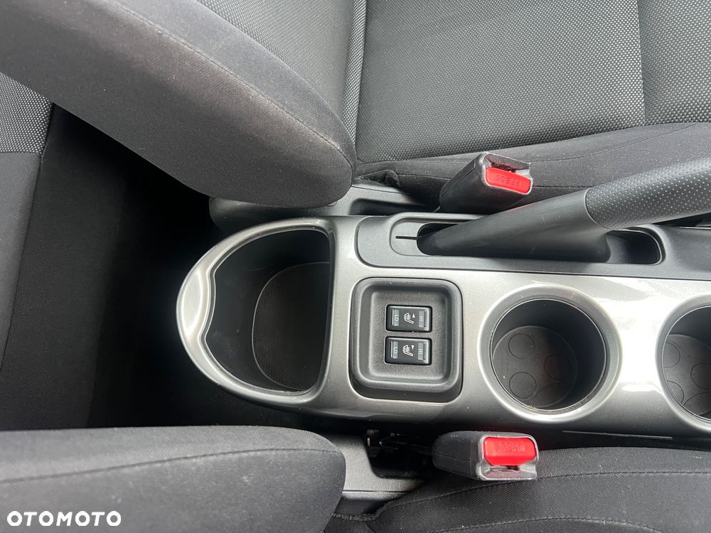 Nissan Juke 1.6 Visia - 8