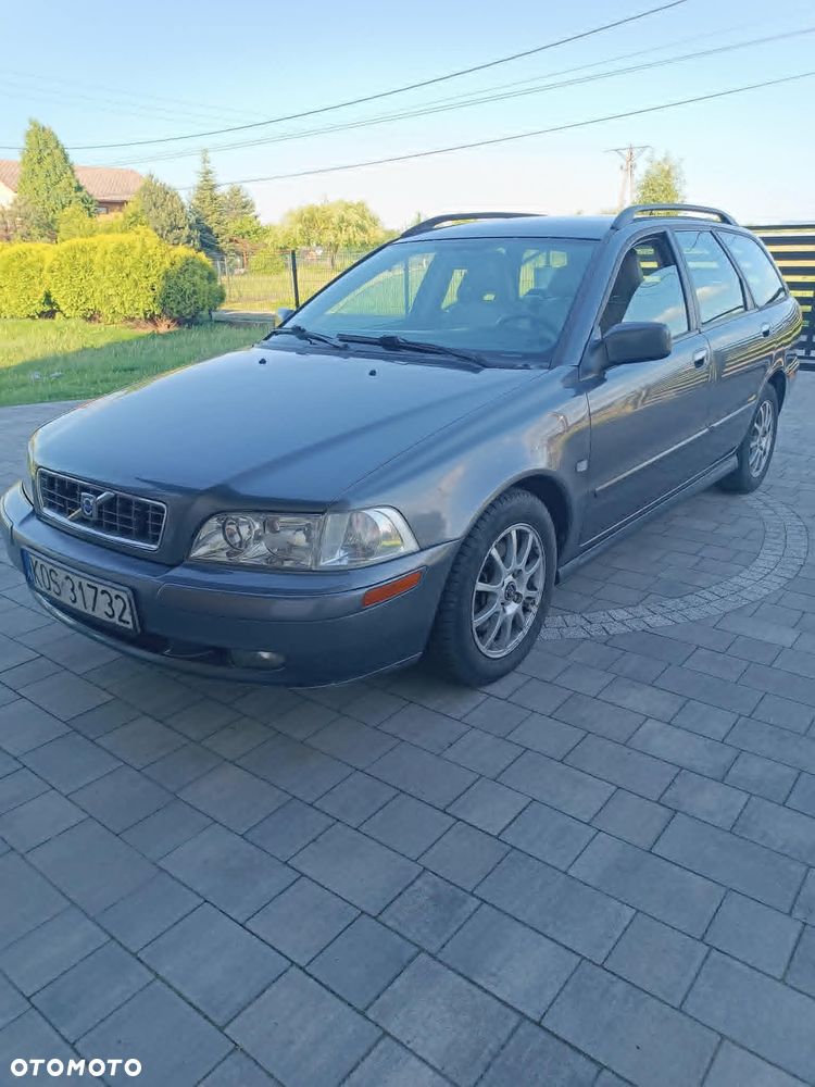Volvo V40 - 2