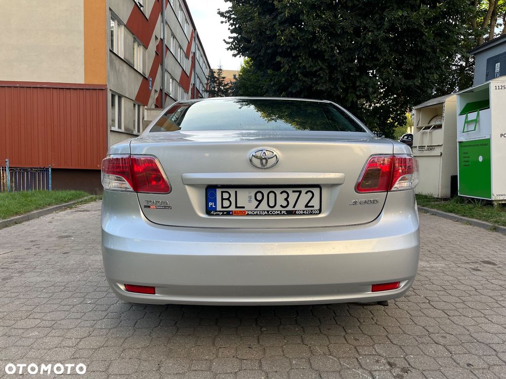 Toyota Avensis 2.0 Sol plus MS - 4