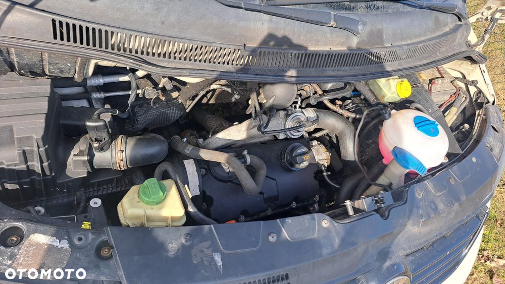 Volkswagen Transporter - 11