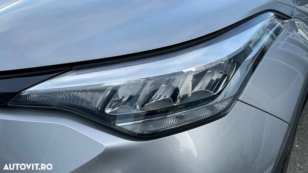Toyota C-HR 2.0 HSD 184 CP 4x2 CVT C-ult Style bi-tone - 30