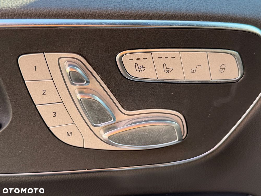Mercedes-Benz Klasa V 300 d 9G-Tronic Exclusive (d³ugi) - 12