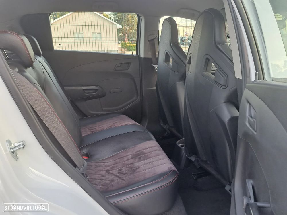 Chevrolet Aveo 1.2 LS - 13