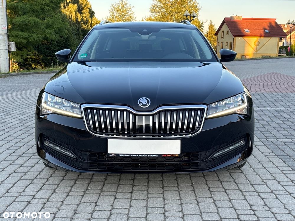 Skoda Superb 2.0 TDI DSG Premium Edition - 27