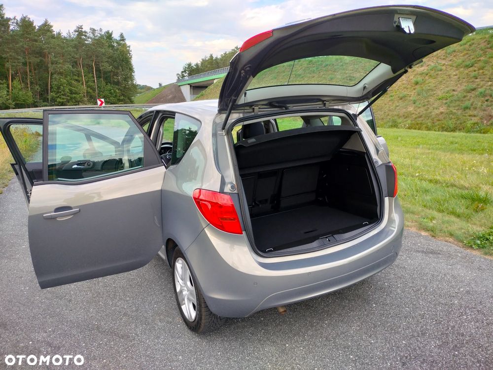Opel Meriva 1.4 Cosmo - 31