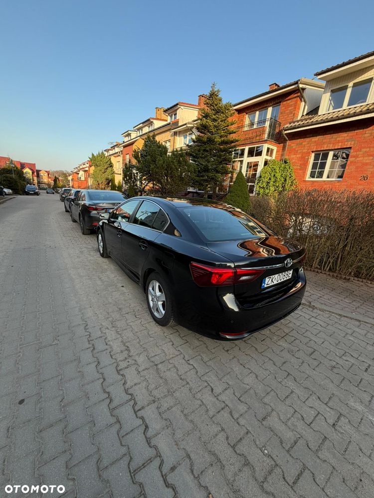 Toyota Avensis 1.6 Active - 20