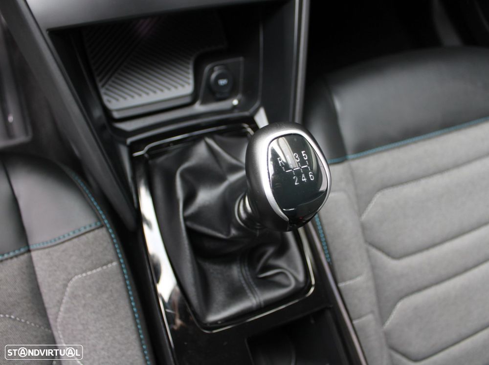 Citroën C4 1.2 PureTech Feel - 32