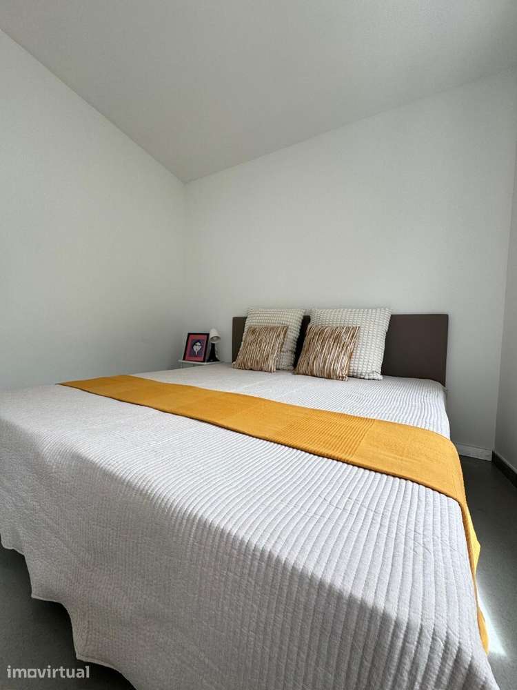 Quarto para estudante ou jovem trabalhadora na Universidade do Minho - Grande imagem: 2/7