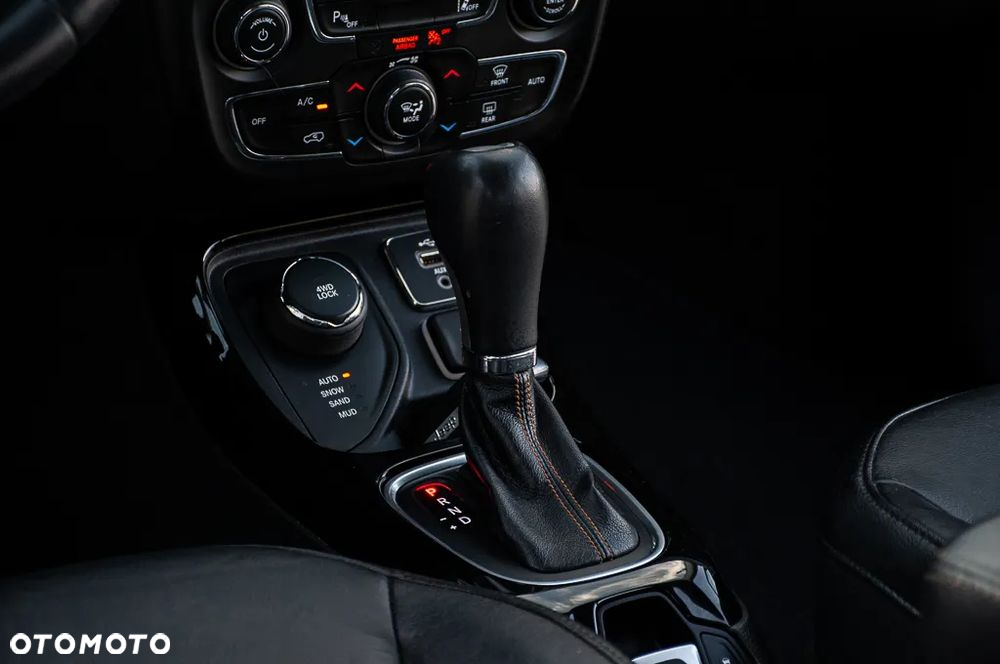 Jeep Compass - 35
