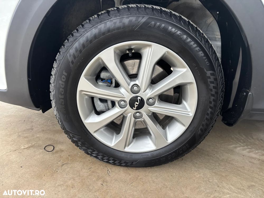 Kia Stonic 1.2 MPI 5MT Trend - 12