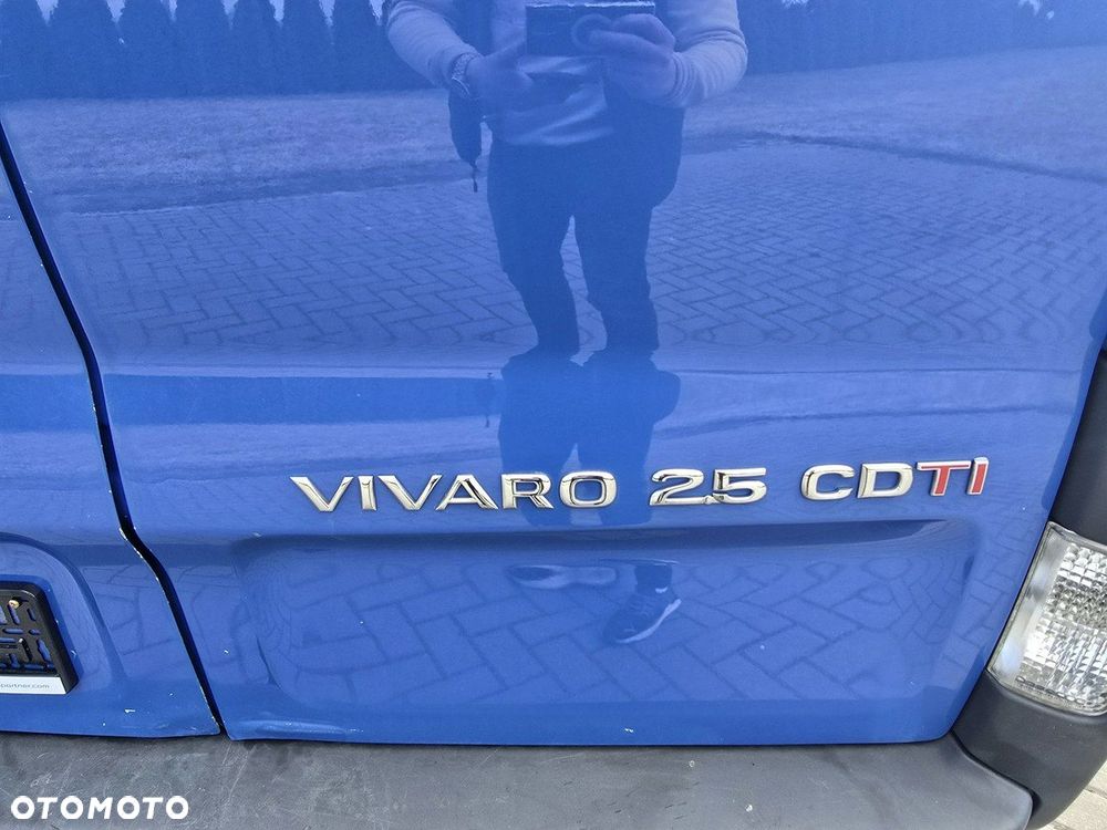 Opel Vivaro - 8