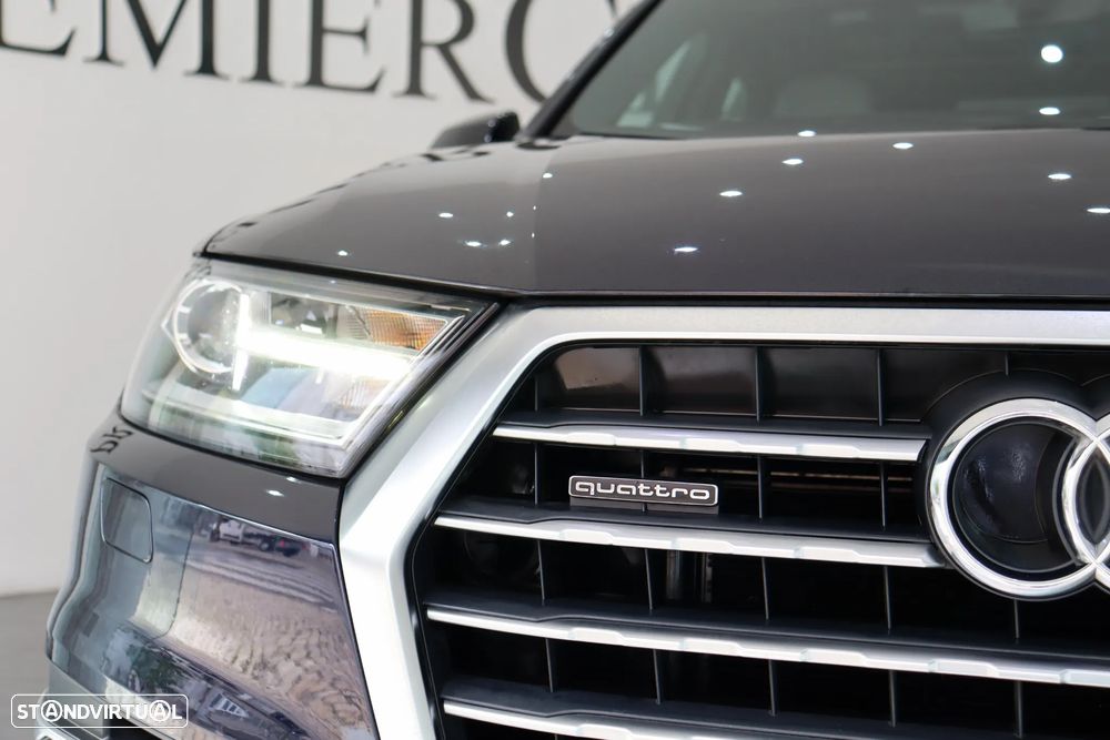 Audi Q7 3.0 TDI quattro S-line Tiptronic 7L - 9
