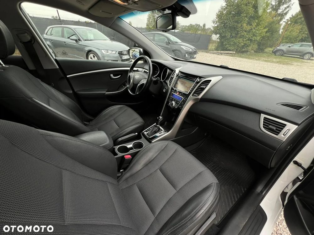 Hyundai i30 1.6 GDI Premium - 18