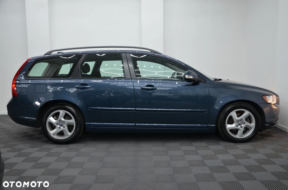 Volvo V50 1.6D DPF DRIVe - 9