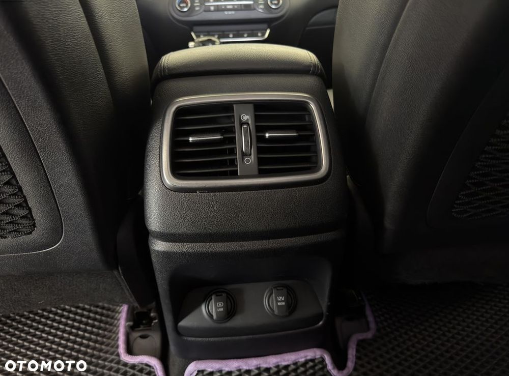 Kia Sorento - 30