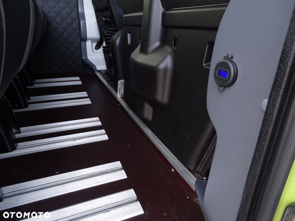 Iveco Daily L4H2 35S18 3.0 180 Brygadówka DOKA 7 Osób HAUSER UNIKAT!! JEDYNY TAKI!! JAK NOWY!! - 26