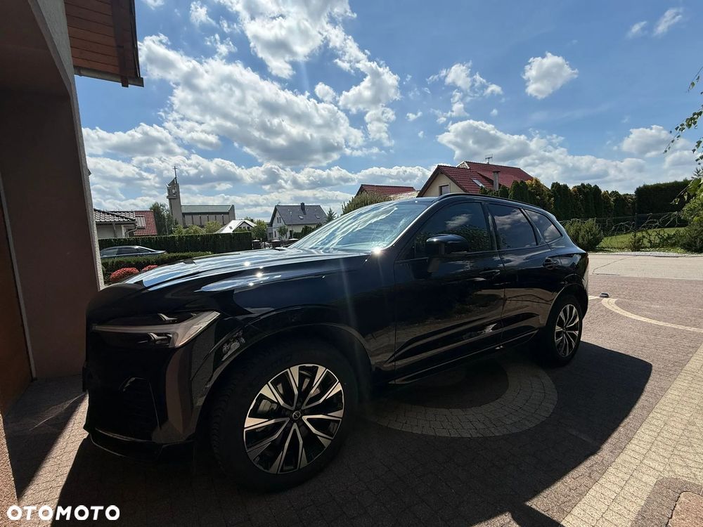 Volvo XC 60 B4 B Plus Dark - 13