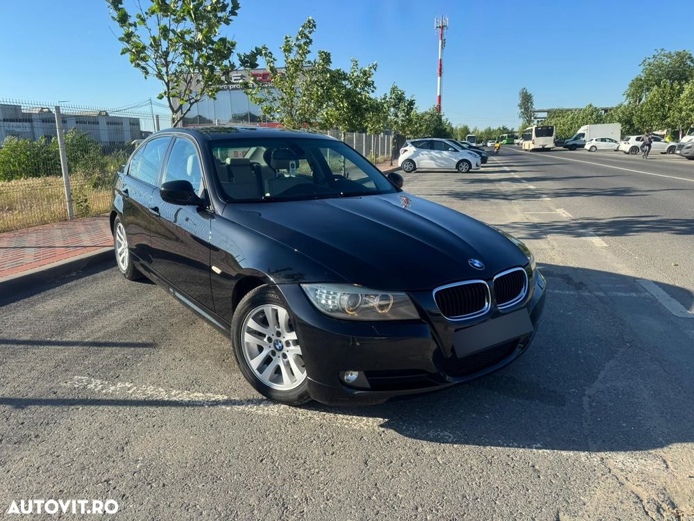 BMW Seria 3 318i Aut. - 1