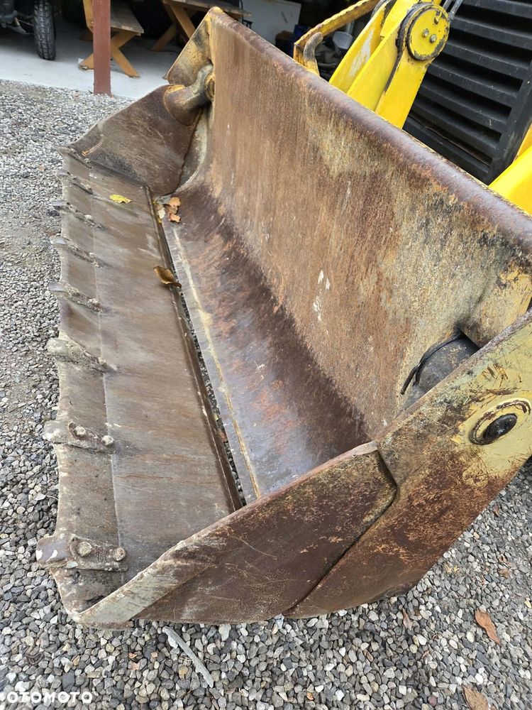 Caterpillar CAT 428B - 11