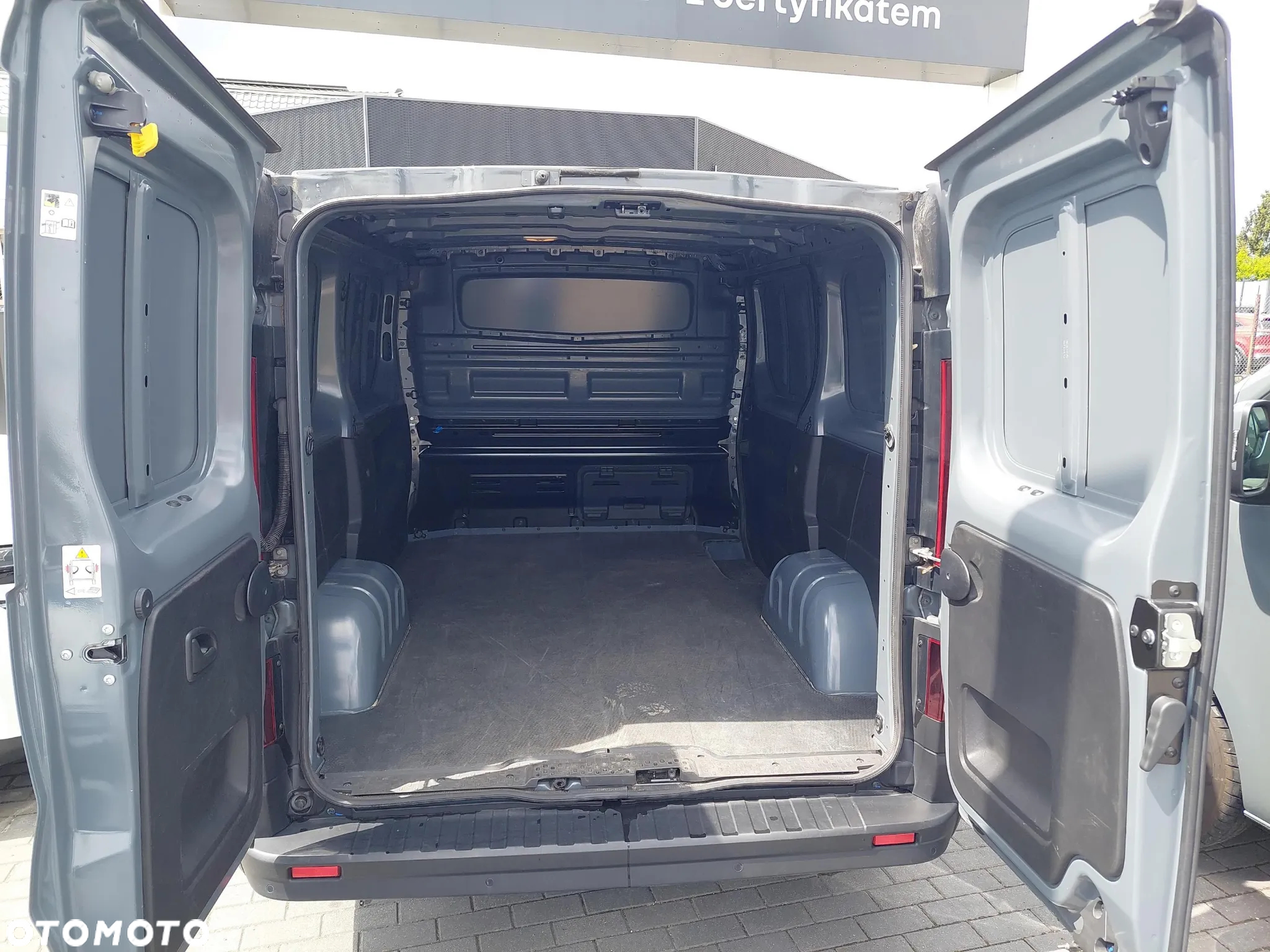 Renault Trafic - 19