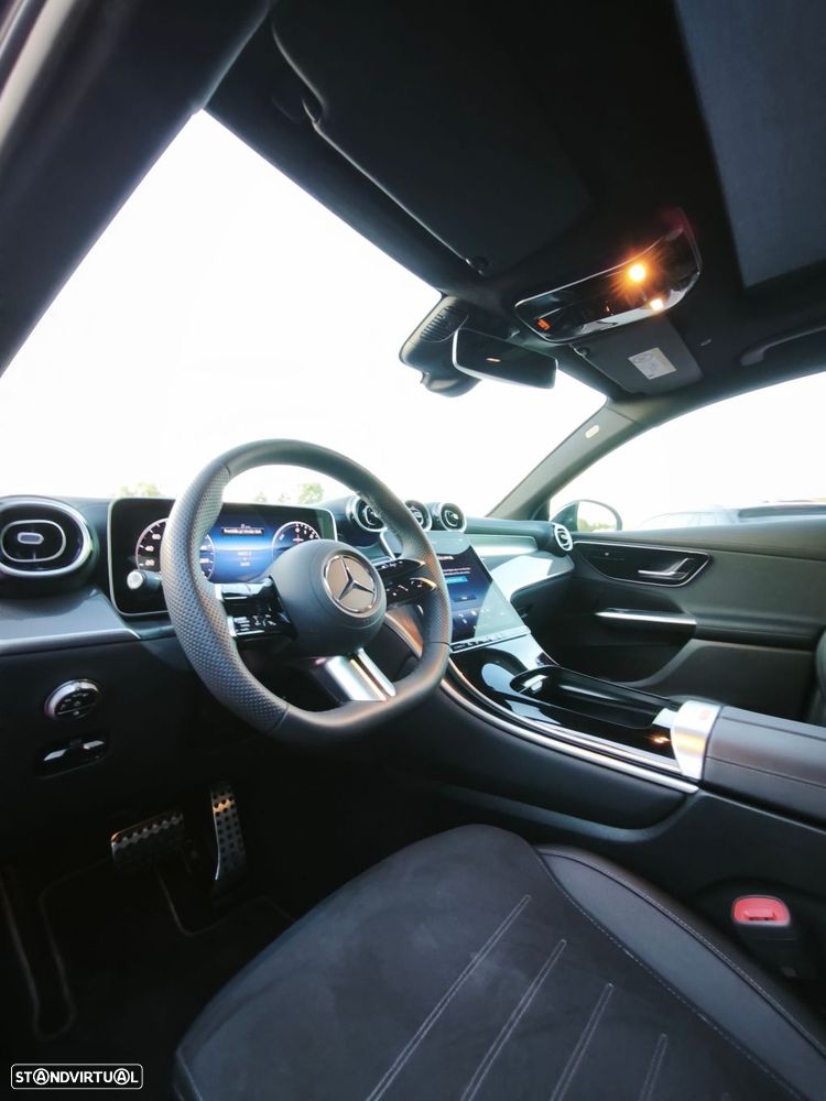 Mercedes-Benz GLC 300 - 30