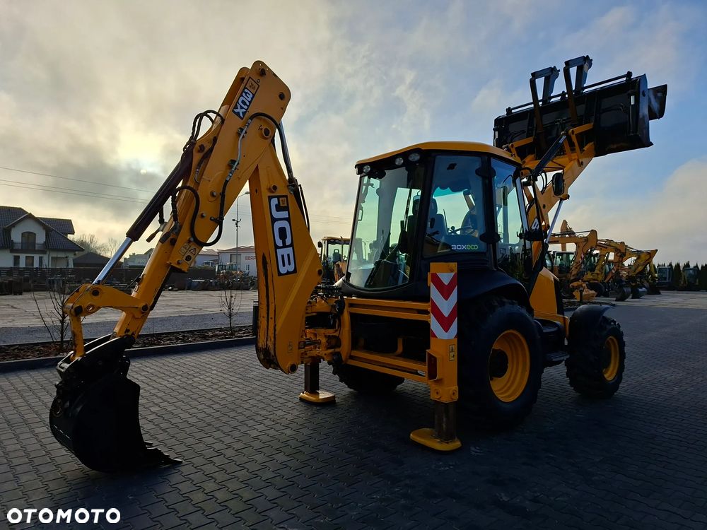JCB 3CX Rok 2017 - 13