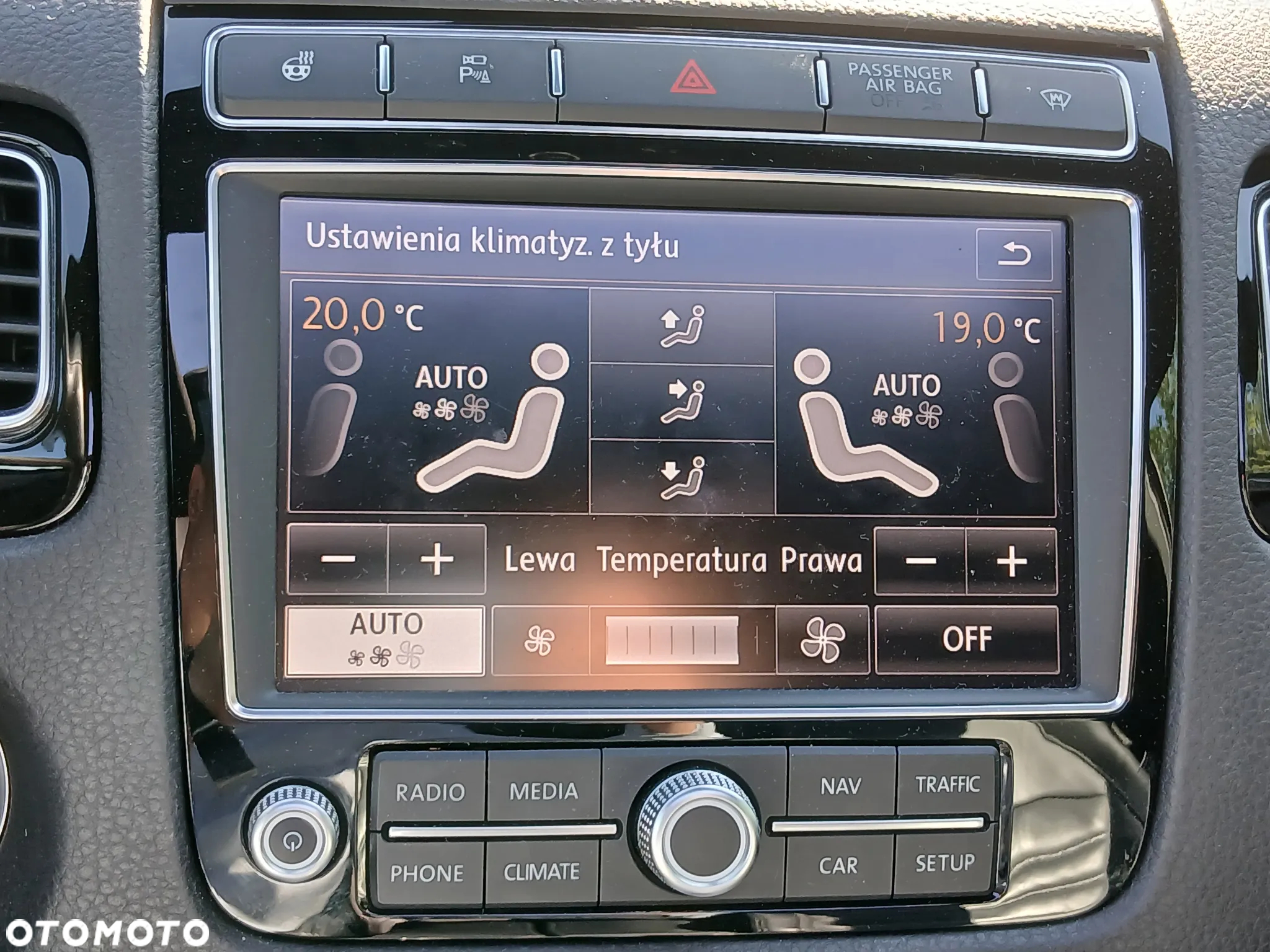 Volkswagen Touareg 3.0 V6 TDI BMT Perfectline R-Style - 22