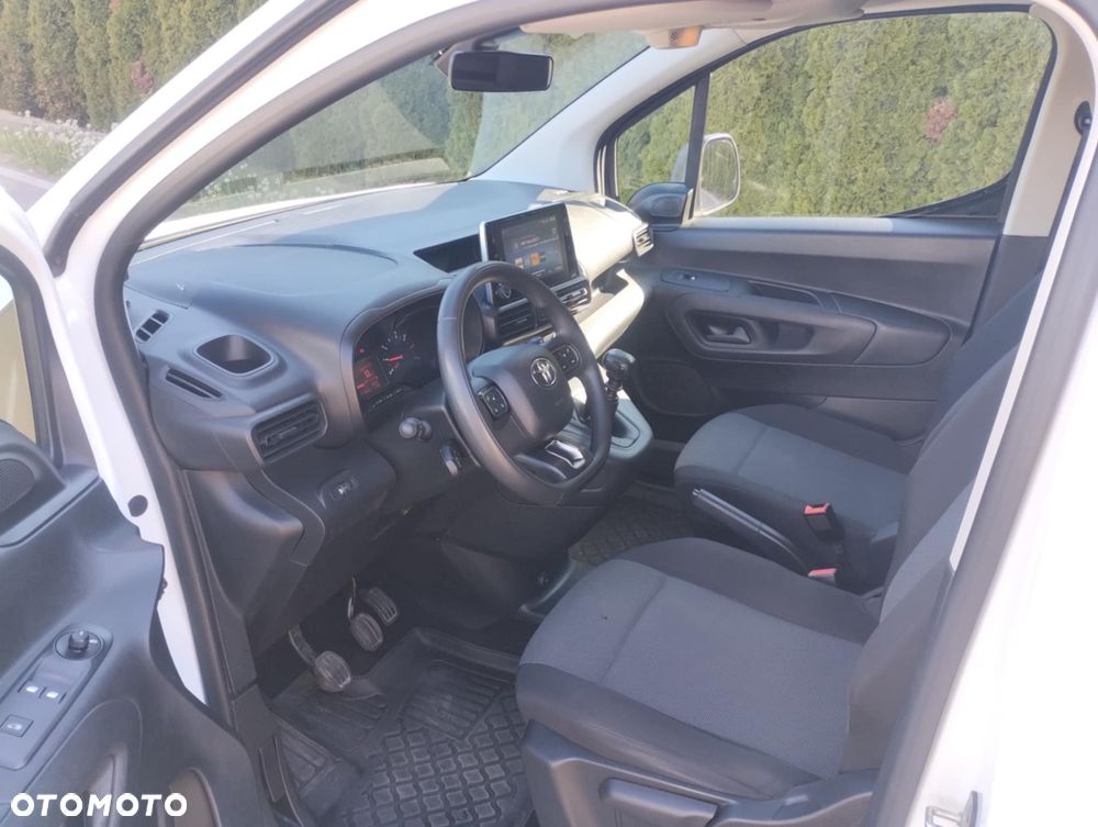 Toyota Proace City - 7