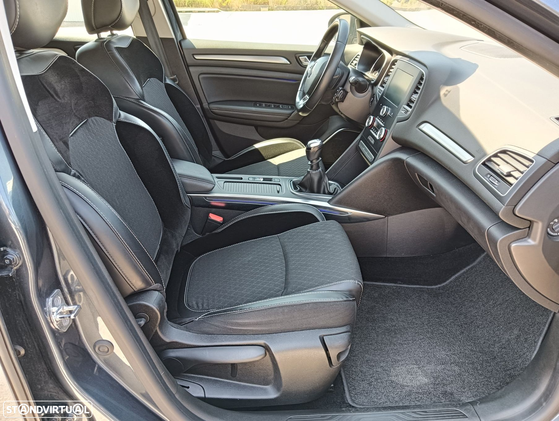 Renault Mégane Sport Tourer 1.5 dCi Intens - 21