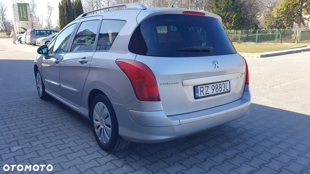 Peugeot 308 1.6 HDi Premium Plus - 26
