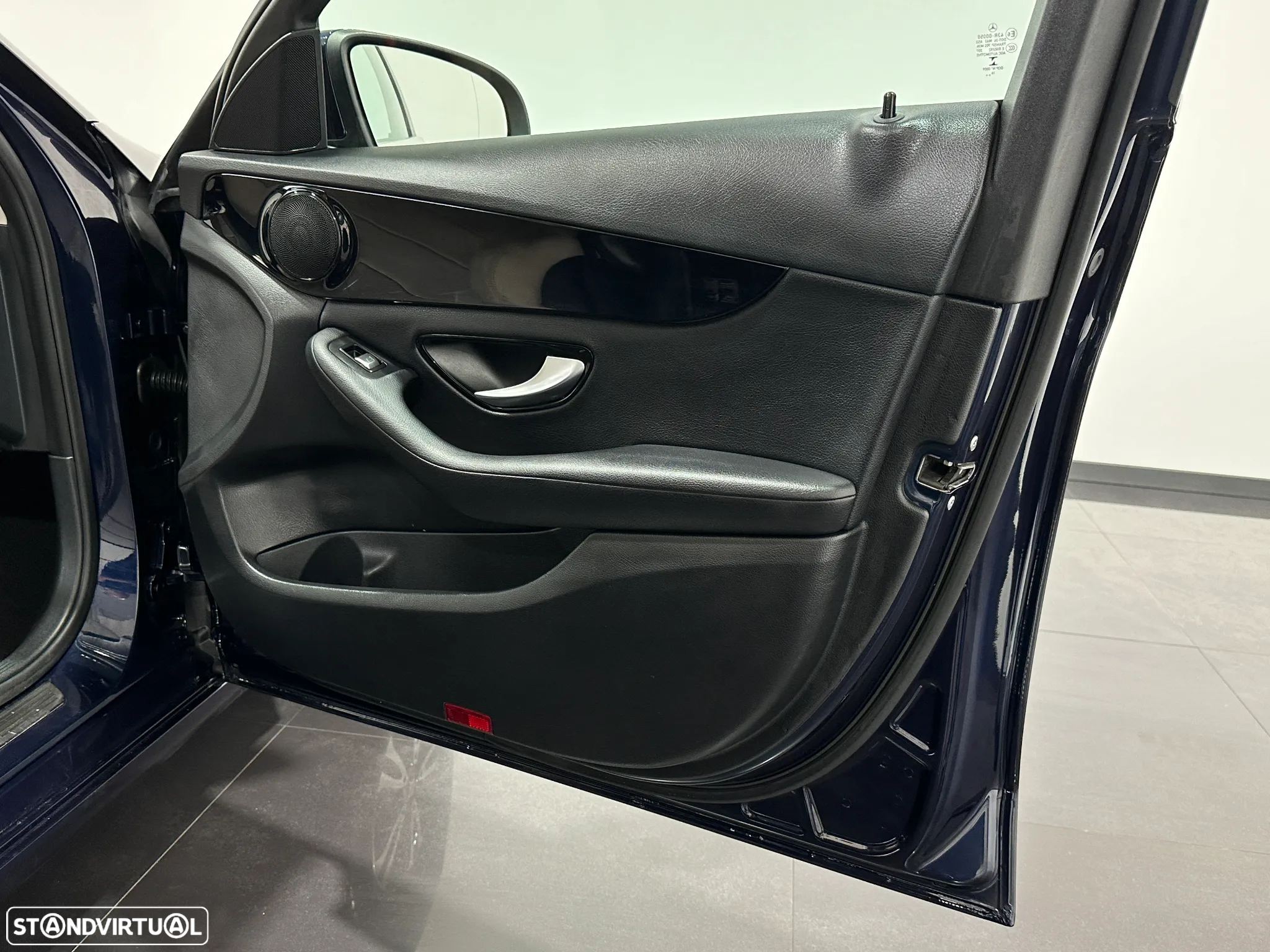 Mercedes-Benz C 200 d Business Solutions - 37