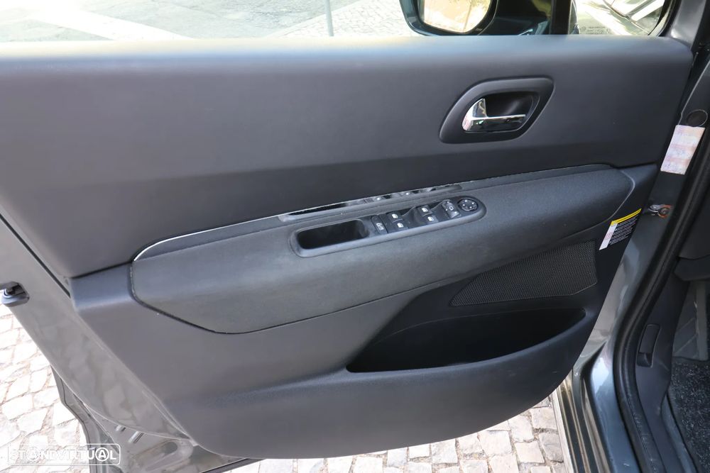 Peugeot 3008 - 23
