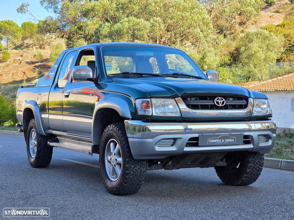 Toyota Hilux 2.5 D4-D Trial 4L - 2