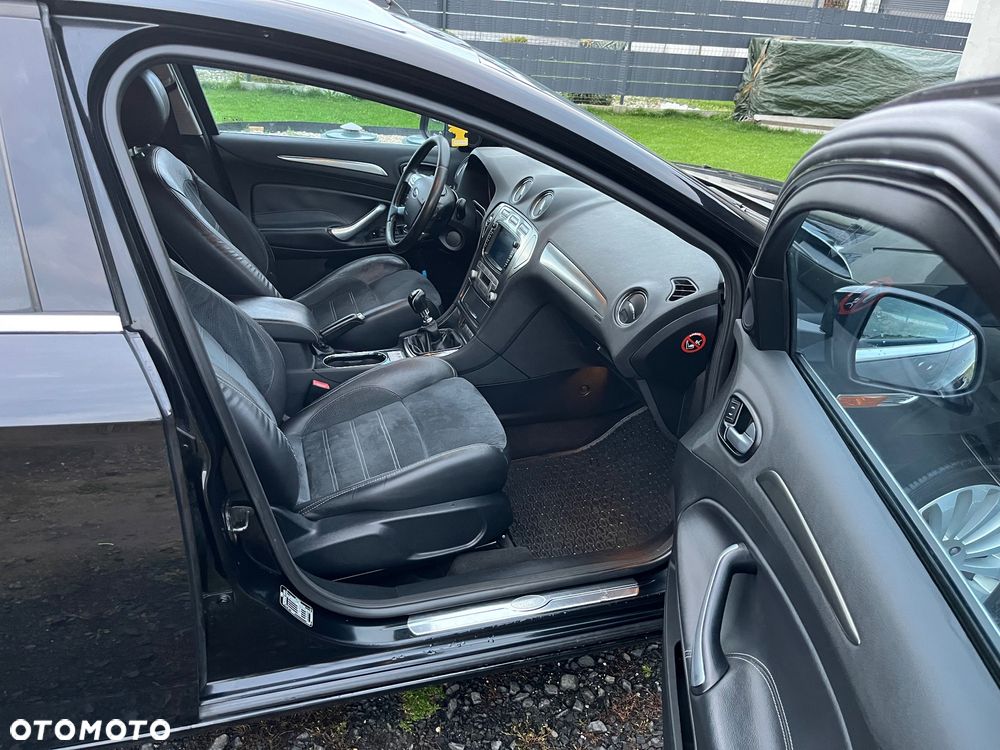 Ford Mondeo 2.0 TDCi Titanium X - 16